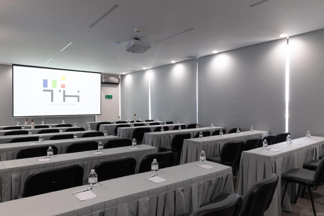 Th Hotel & Vivienda Tepatitlán de Morelos Eksteriør billede